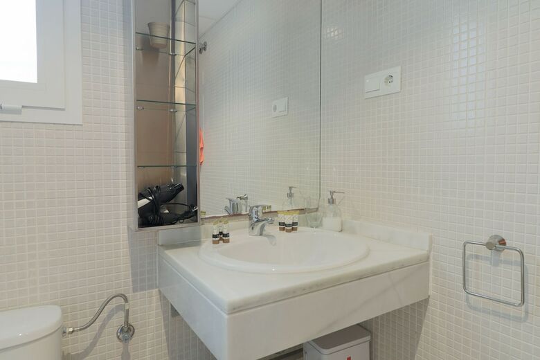Quiet Apartment In Pedregalejo With Parking
