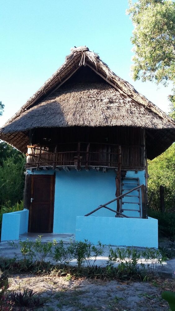 Hotel Mafia Beach Resort