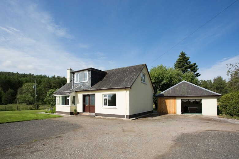 Juniper Hill, Highland