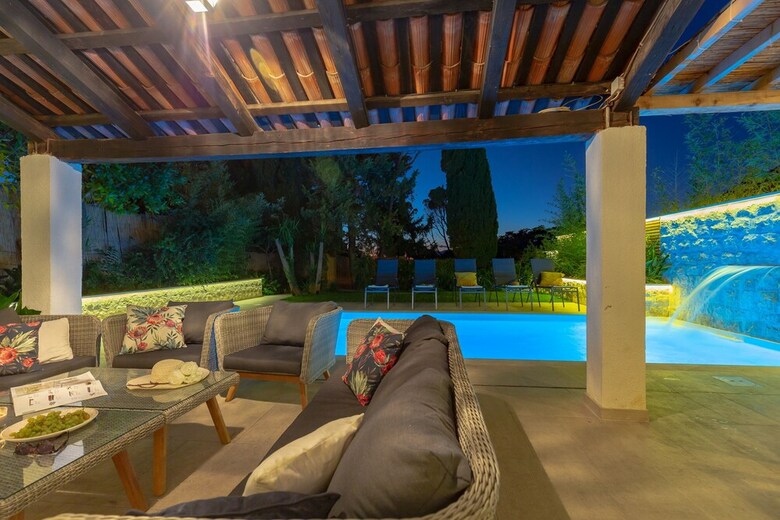 Apartamentos Hedera Estate, Villa Hedera