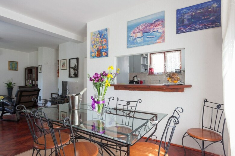 Apartamentos Hedera Estate, Villa Hedera