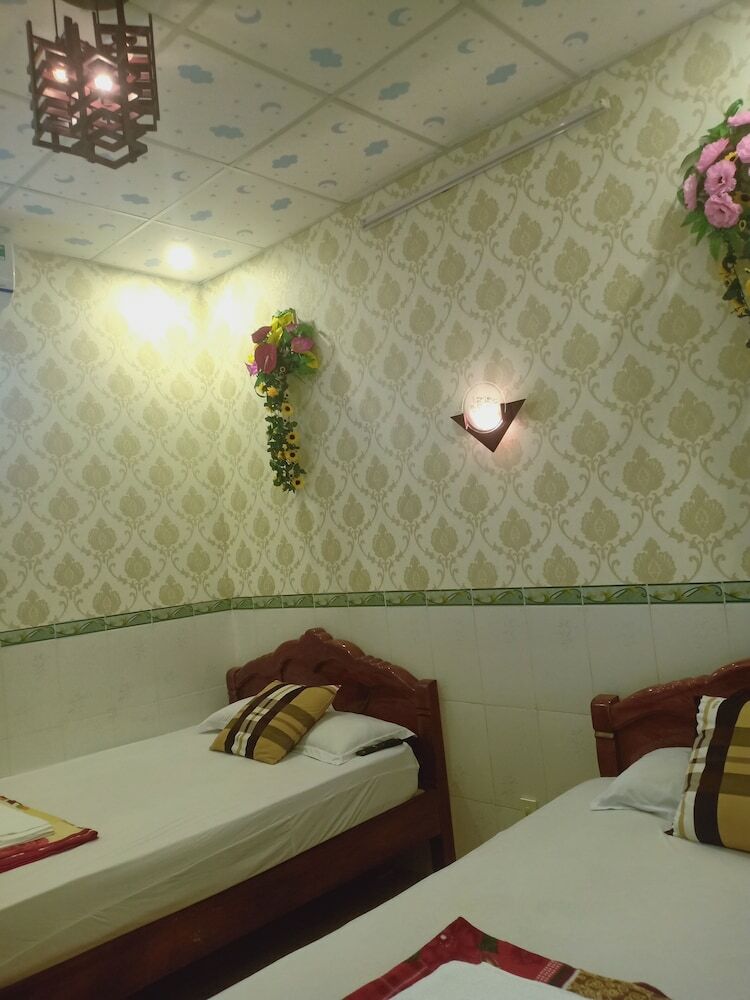 Hotel Nha Nghi Viet Sang