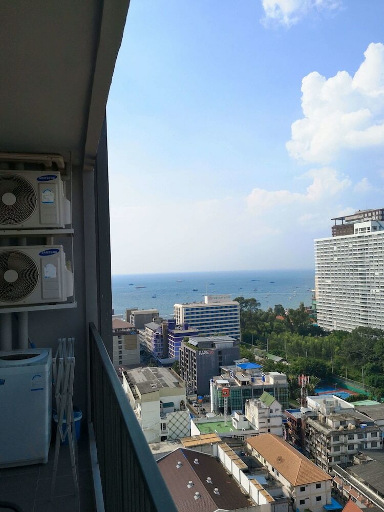 The Base Pattaya By Smart Delight