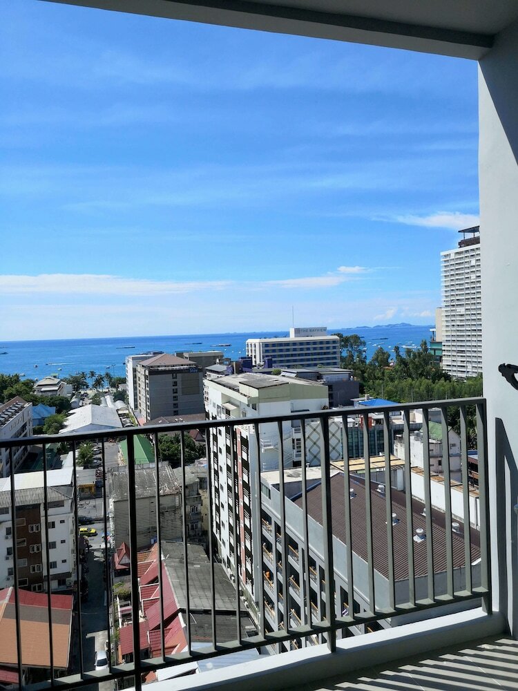 The Base Pattaya By Smart Delight