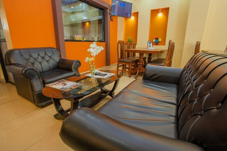 Oyo 139 Hotel Sujata Inn