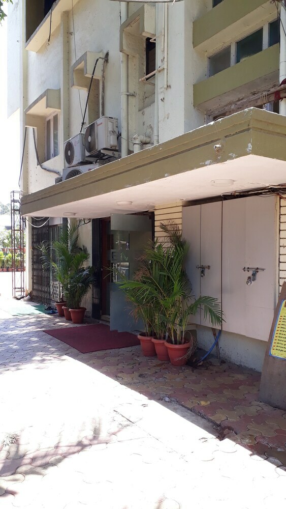 Hotel Golden Palms