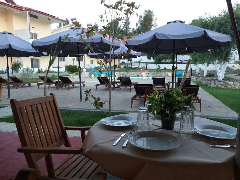 Aparthotel Caretta Resort