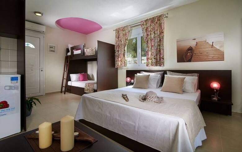 Aparthotel Caretta Resort