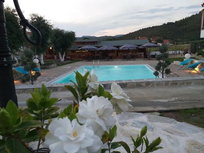 Aparthotel Caretta Resort