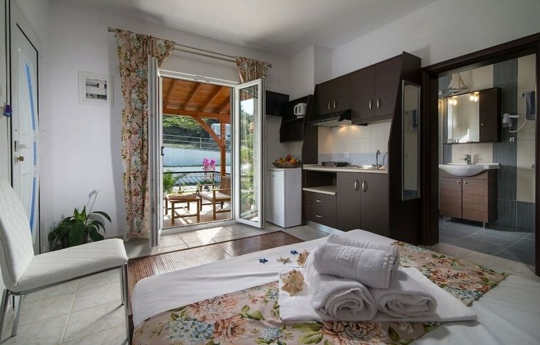 Aparthotel Caretta Resort