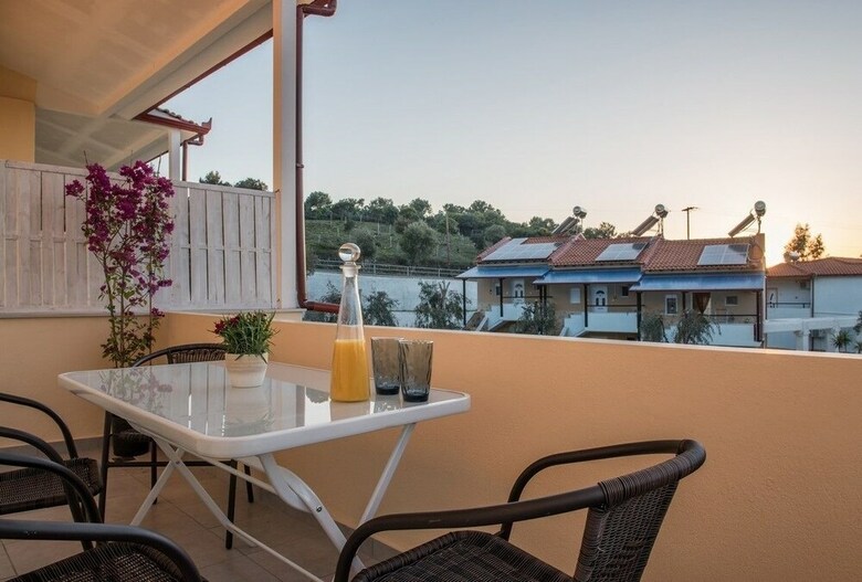 Aparthotel Caretta Resort