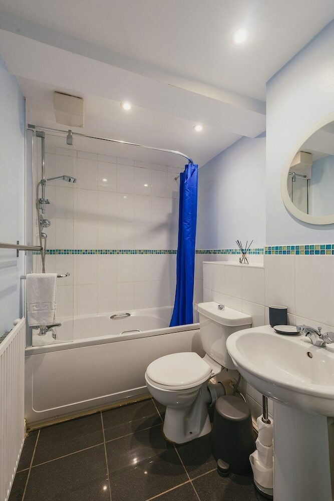 Business Park Apartments (Peymans)