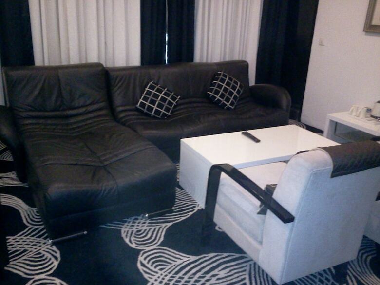 Hotel United-21 Citymark - Gurgaon