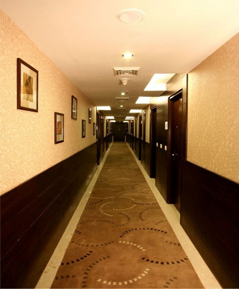 Hotel United-21 Citymark - Gurgaon