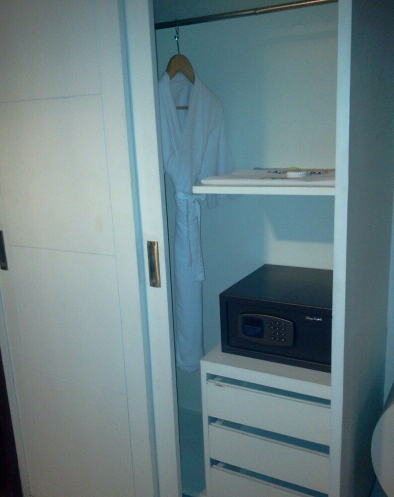 Hotel United-21 Citymark - Gurgaon