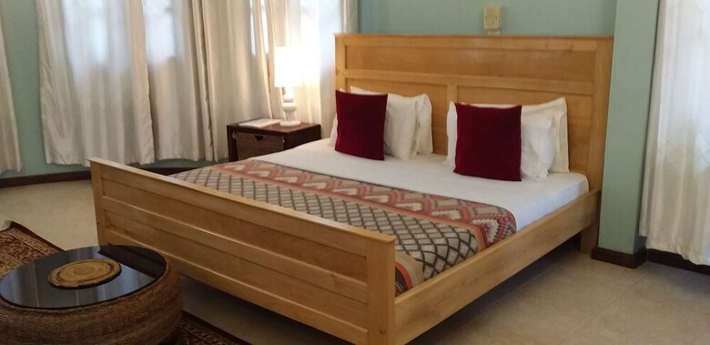 Hotel The Estate Ebwerenga
