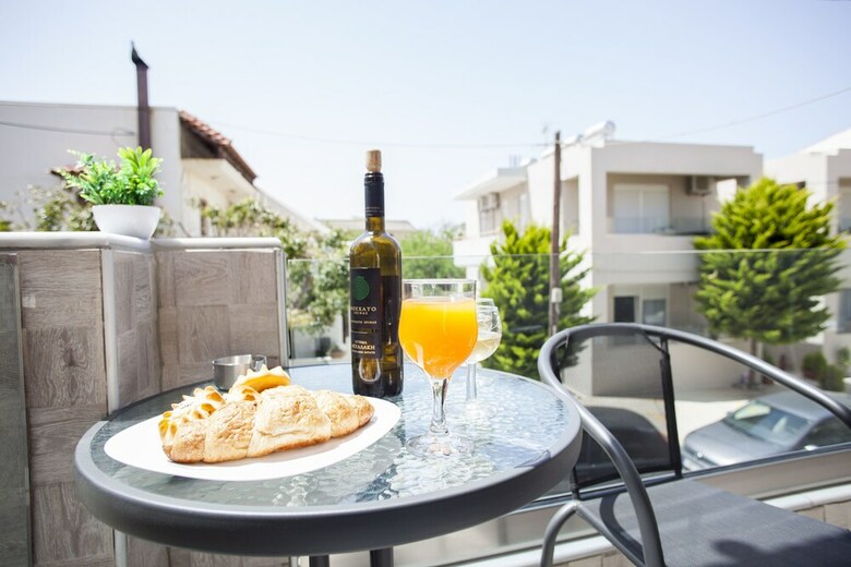 Diogenis Luxury Apartment Sea View