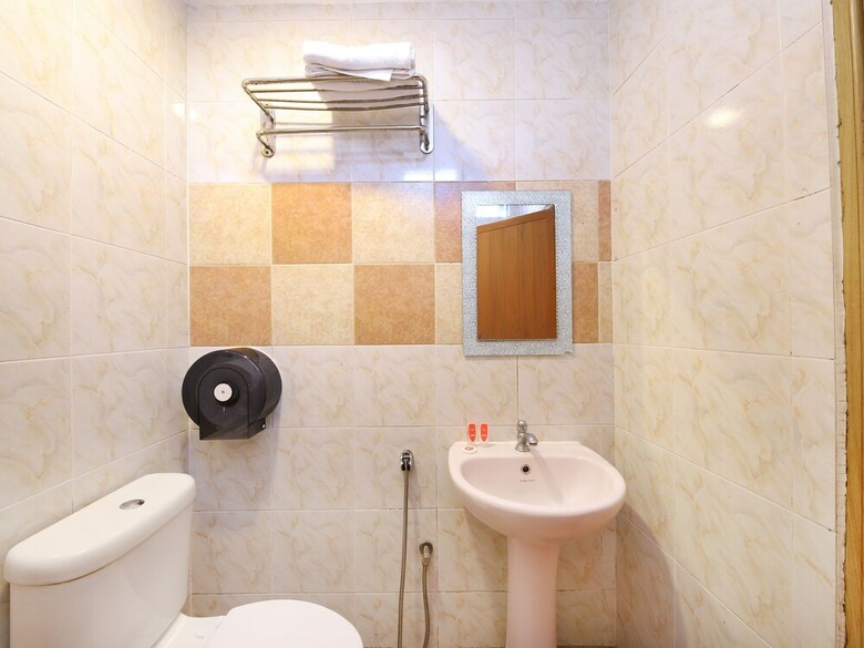 Oyo 1230 Zen Zeng Budget Hotel