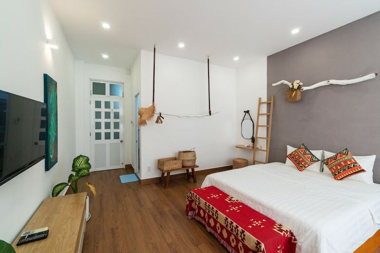 Hotel F5 Homestay