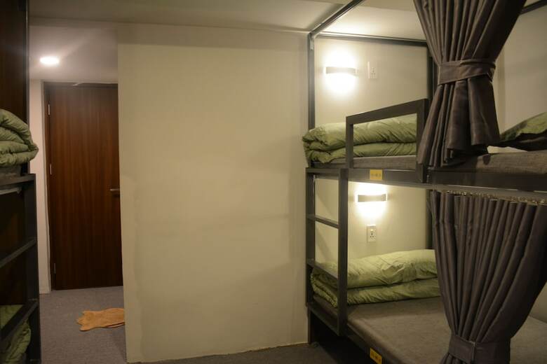 Hostal Dorm Link & Club