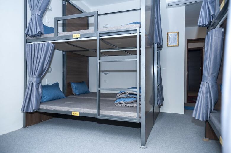 Hostal Dorm Link & Club