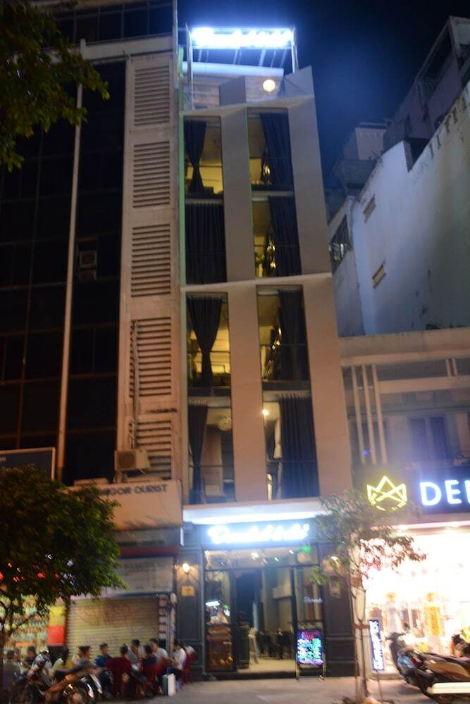 Hostal Dorm Link & Club