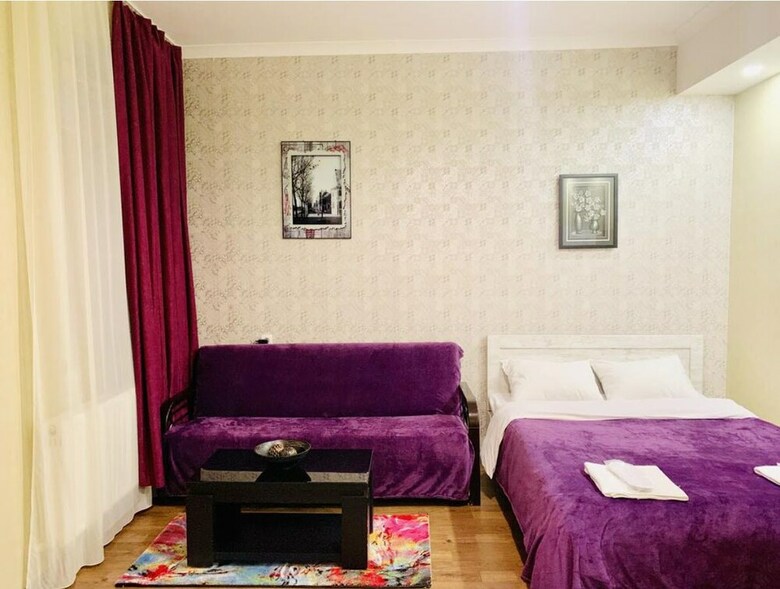 Grayhouse Elia Apartment