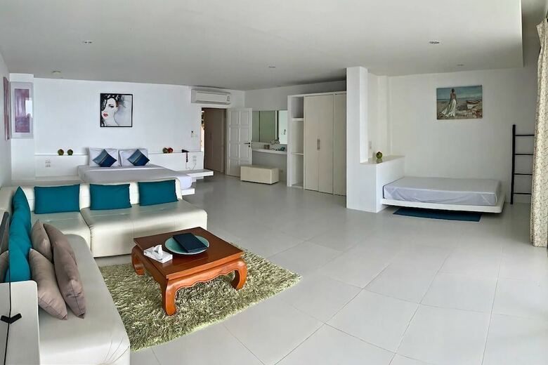 Hotel Grand Blue Kamala
