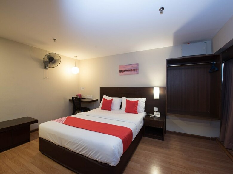 Oyo 89421 Pp Island Hotel