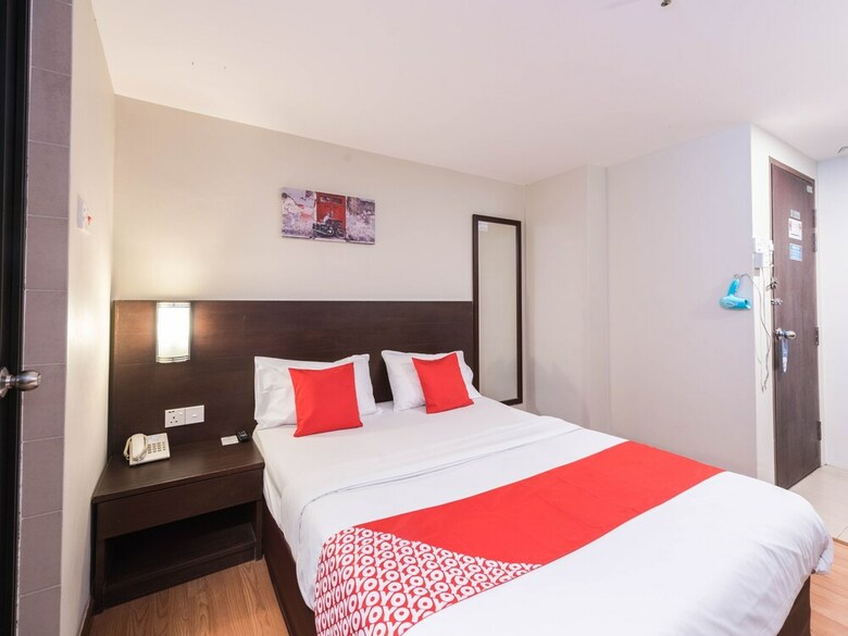 Oyo 89421 Pp Island Hotel