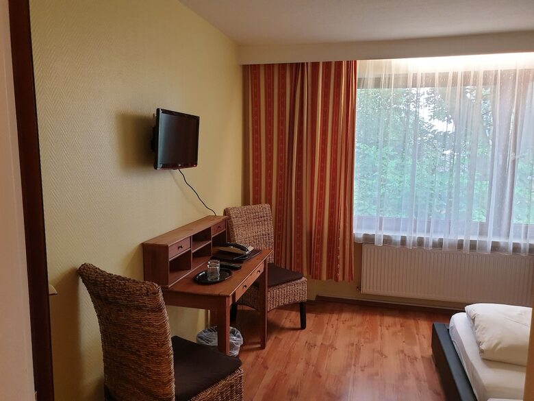 Land-gut-hotel Rasthaus Schackendorf
