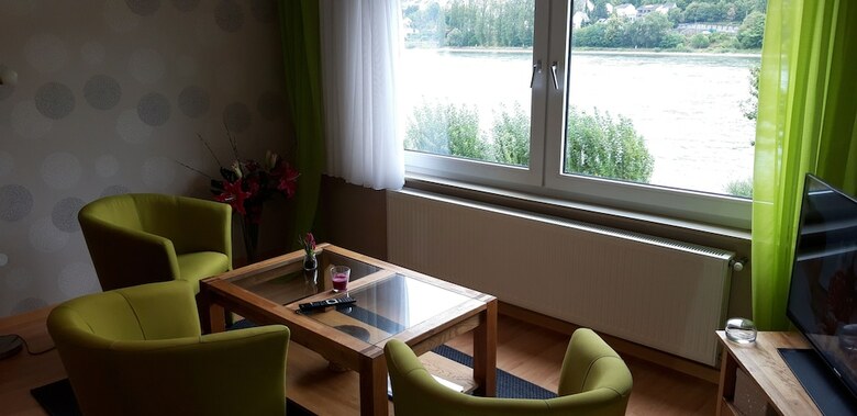 Apartamentos Ferienhaus Rheinblick