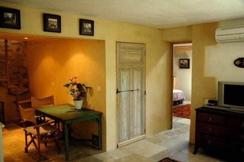 Hotel The Rhone Retreat