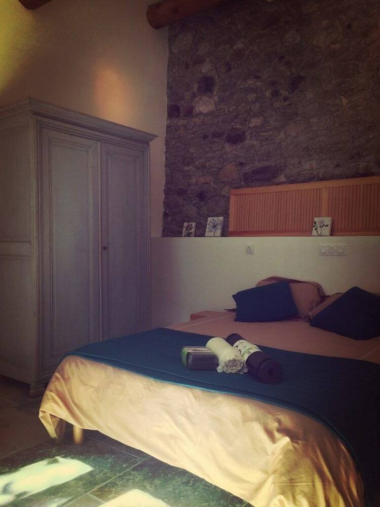 Hotel The Rhone Retreat