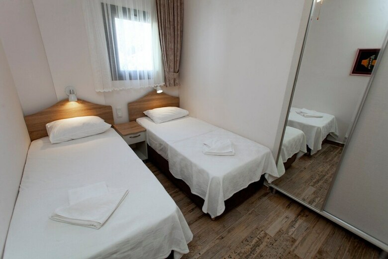 Diplomat Hotel