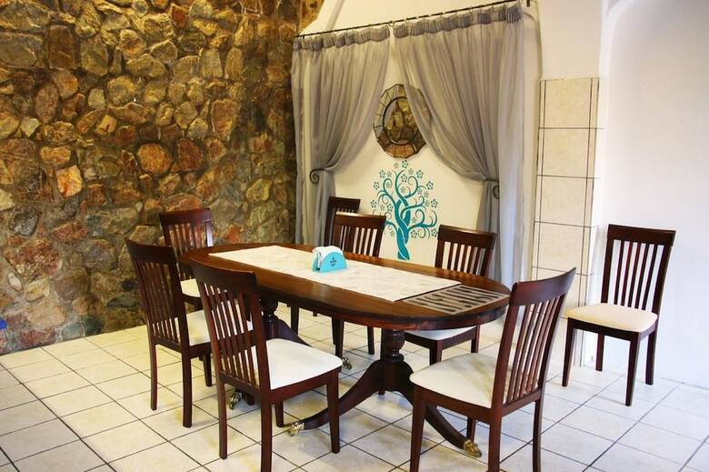 Hotel Kruger Castle Guest House