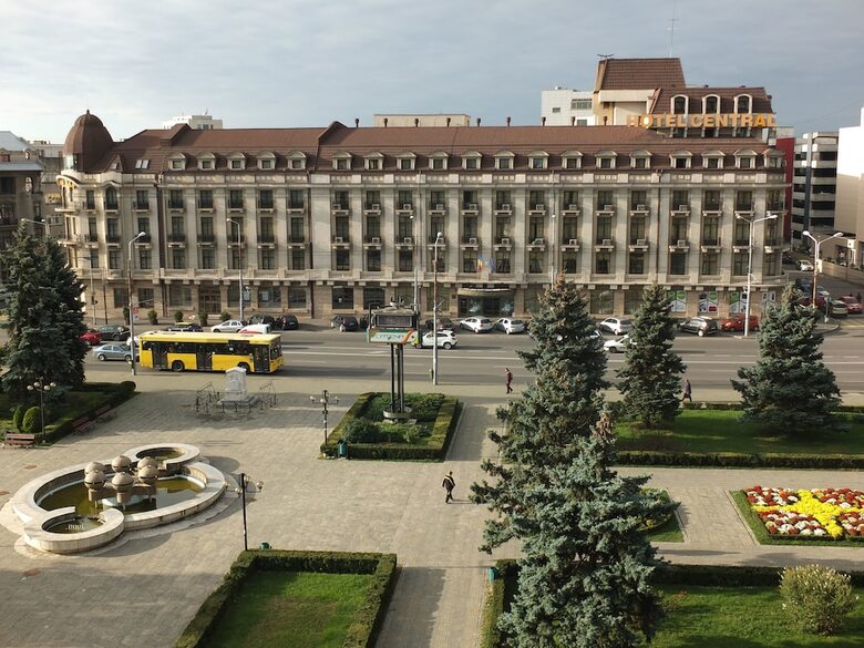 Central Hotel