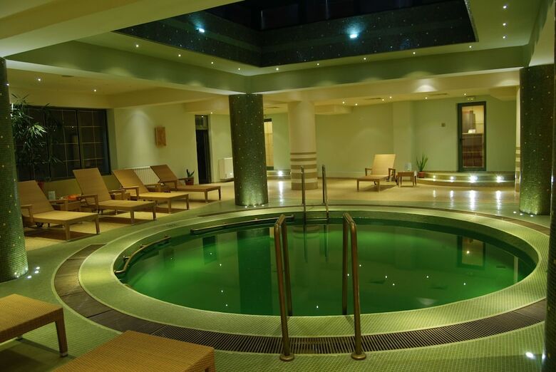 Central Hotel