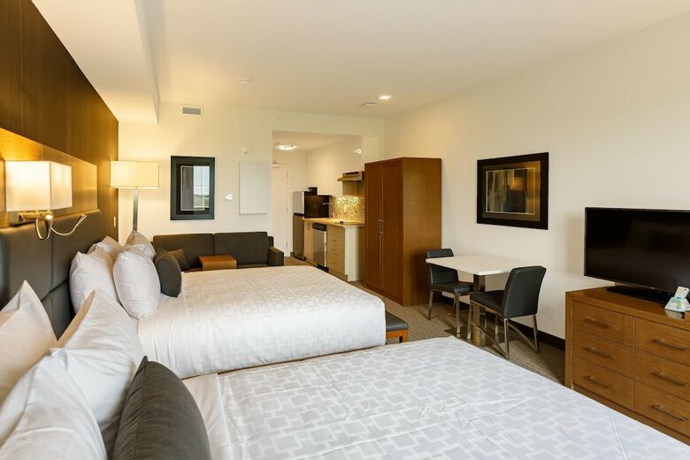 Hotel Executive Residency By Best Western Calgary City View North