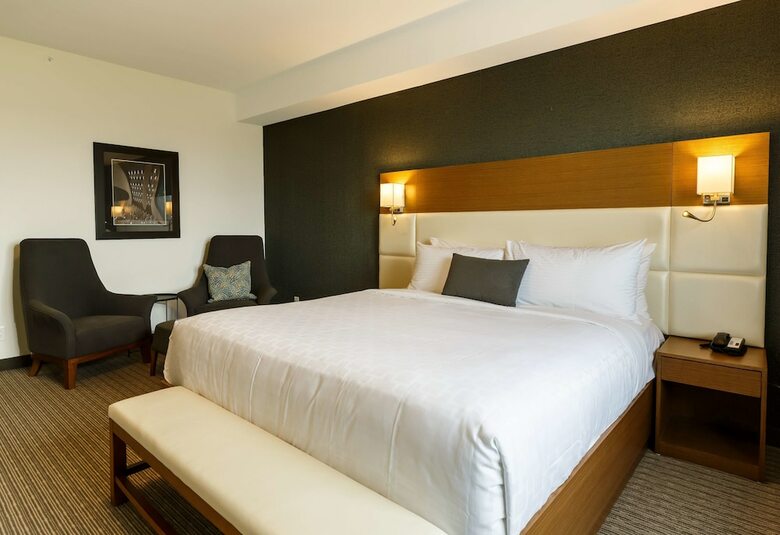 Hotel Executive Residency By Best Western Calgary City View North