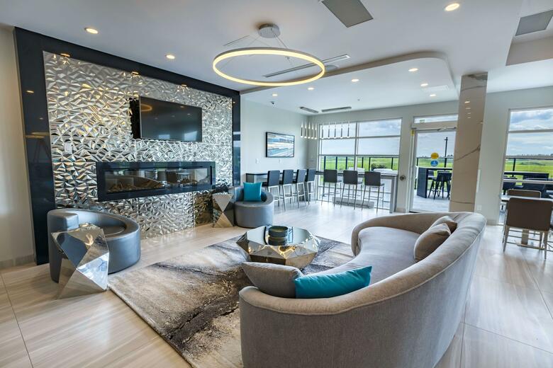 Hotel Executive Residency By Best Western Calgary City View North