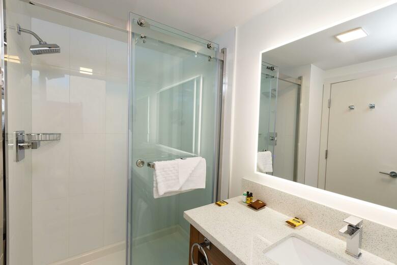 Hotel Executive Residency By Best Western Calgary City View North