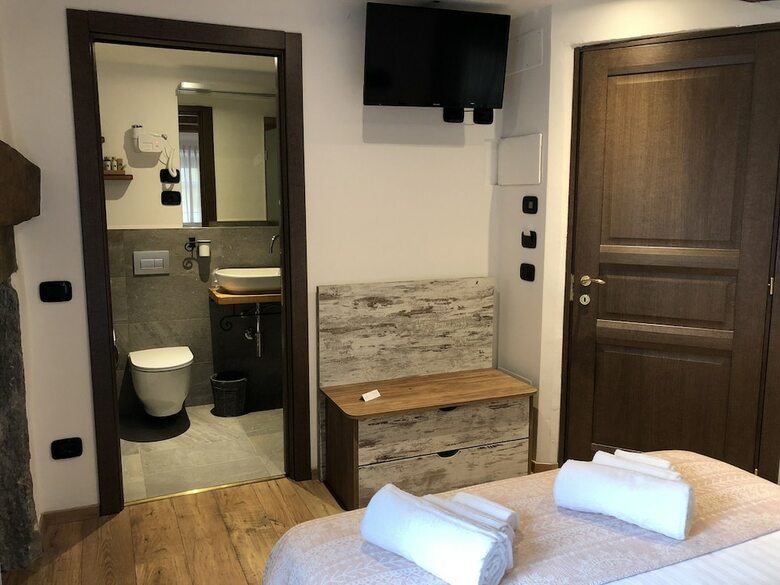 Hotel Nicomat Rooms