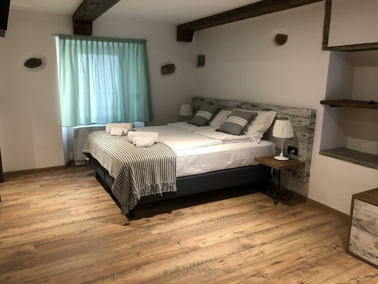 Hotel Nicomat Rooms