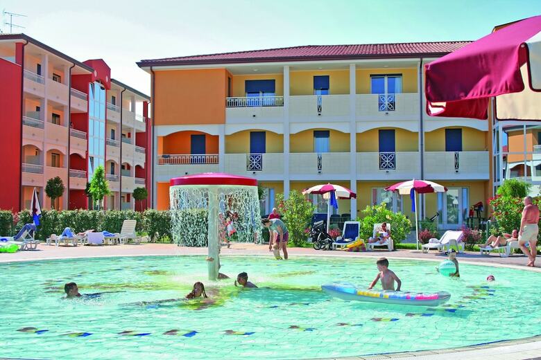 Apartamento Villaggio Pini