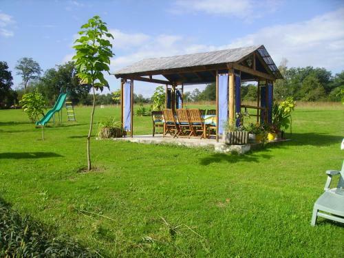 Bed & Breakfast Chambres D'h�tes Le Perdigon