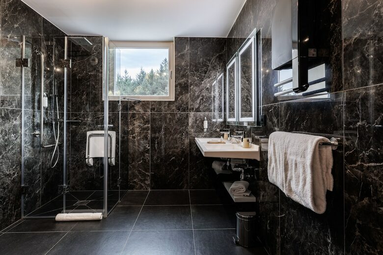 Hotel Spa Husseren Collections