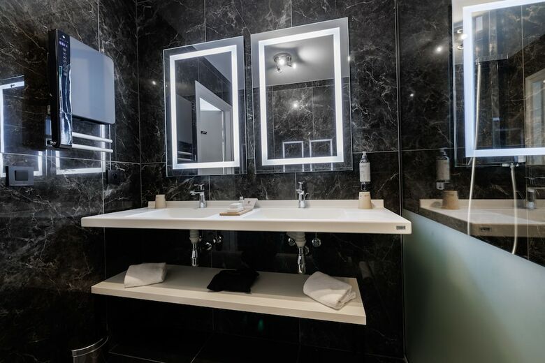 Hotel Spa Husseren Collections