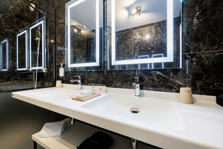 Hotel Spa Husseren Collections