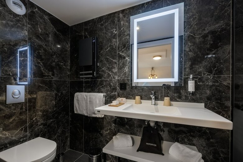 Hotel Spa Husseren Collections